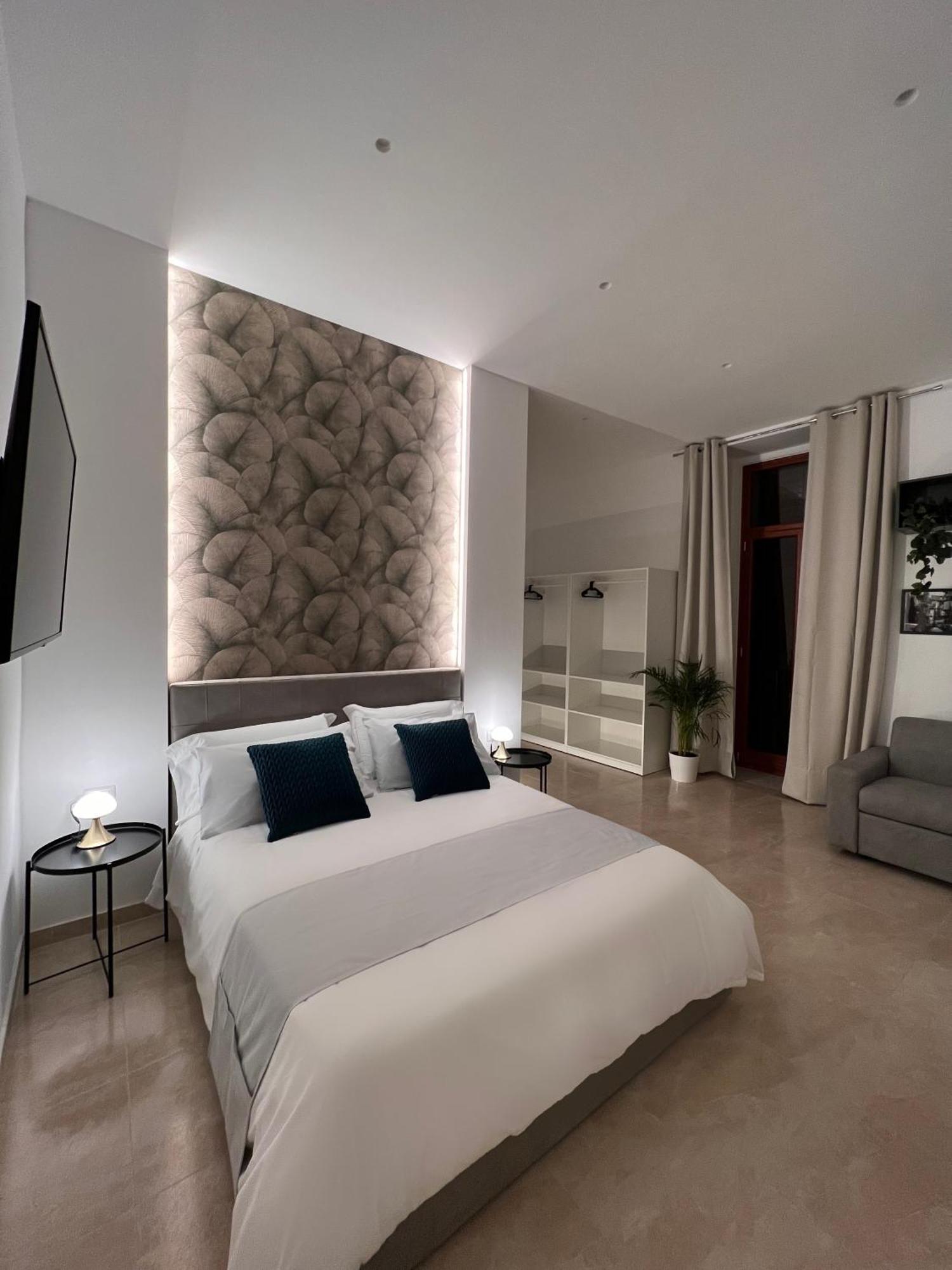 Astorya E' Napoli Hotel ภายนอก รูปภาพ