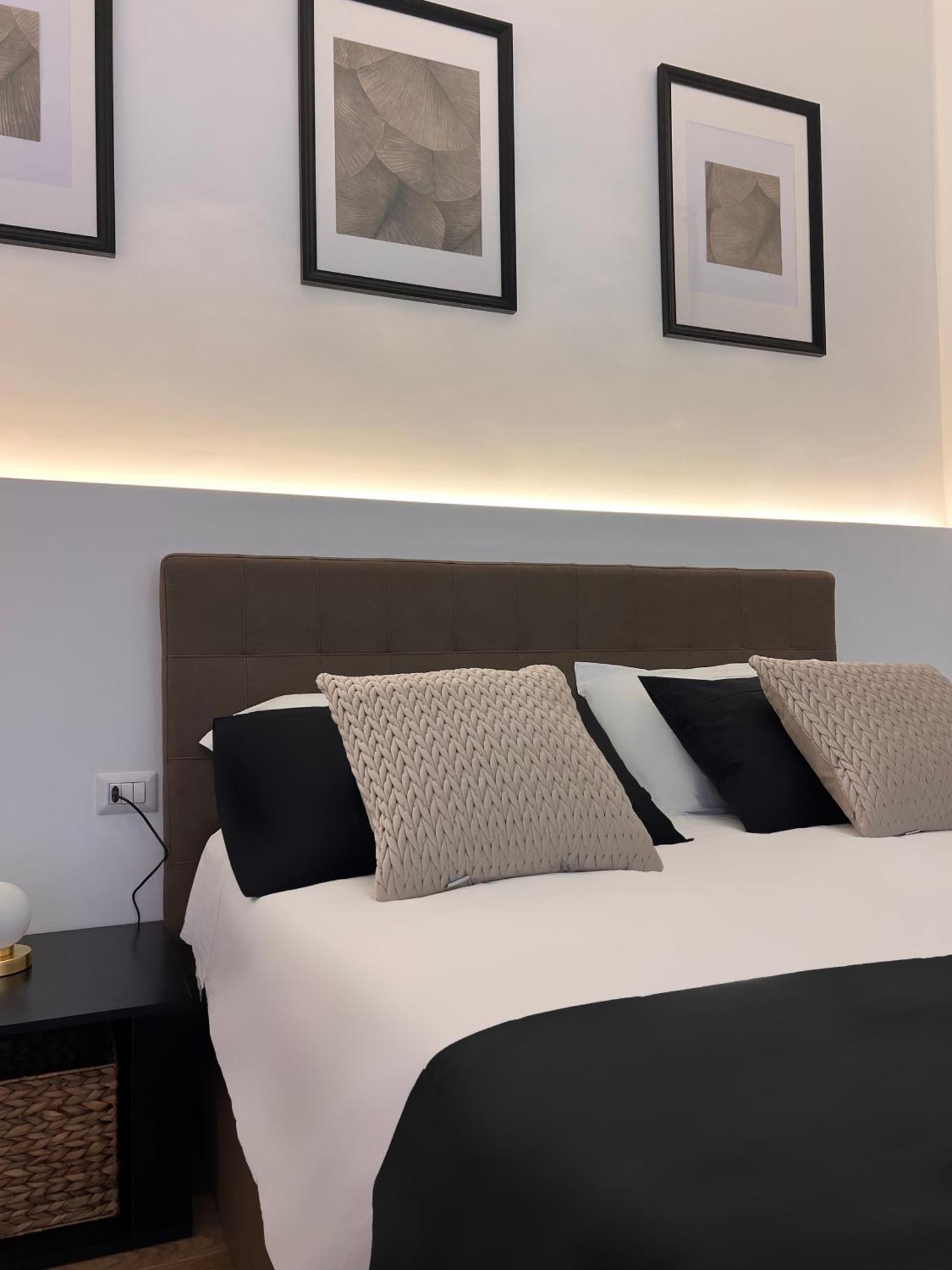 Astorya E' Napoli Hotel ภายนอก รูปภาพ