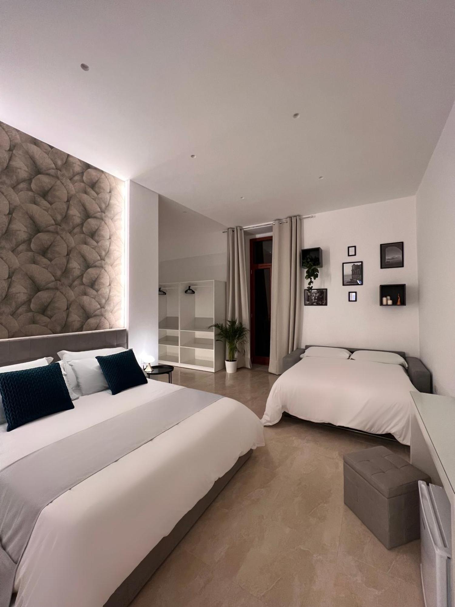 Astorya E' Napoli Hotel ภายนอก รูปภาพ
