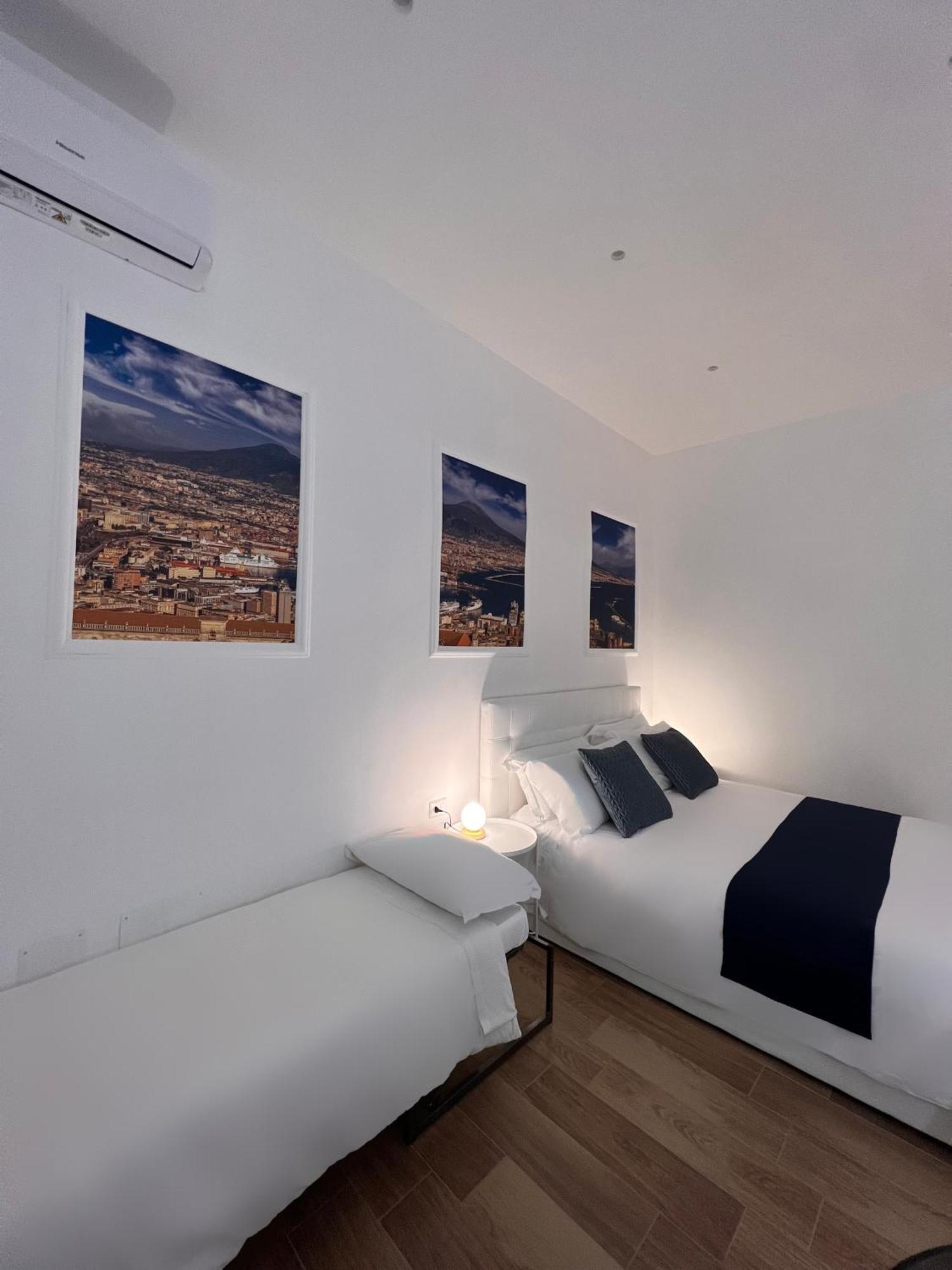 Astorya E' Napoli Hotel ภายนอก รูปภาพ